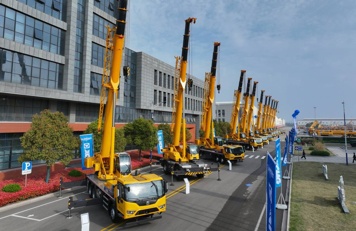 🏗️ XCMG Launches G2 Crane to Set New Standards in Lifting Technology 🏗️ 🚧 Explore the innovative features of the XCMG G2 Crane, a groundbreaking addition to the global crane market. This article delves into the advanced engineering and design that make the G2 Crane a leader in