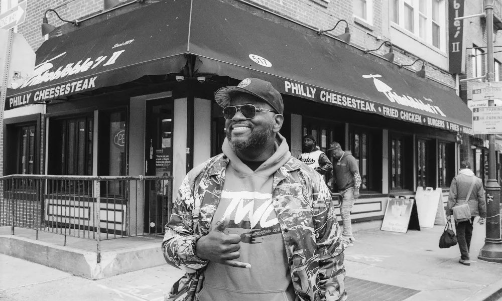 Sitting down and eating cheesesteaks while talking about wrestling in my hometown. Don’t get much better. Peep this amazing article for @USATODAY by @VaughnMJohnson draped by a great photo from my man @ThisisGoober wrestlingjunkie.usatoday.com/2024/04/22/how…