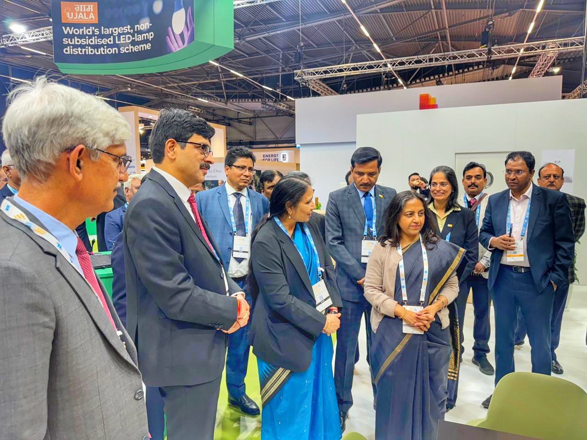 PFC is delighted to have the gracious presence of Smt. Reenat Sandhu, Ambassador of India to the Kingdom of The Netherlands, at the PFC Stall during #WEC2024. @MinOfPower #PFCAtWEC #EnergyInnovation