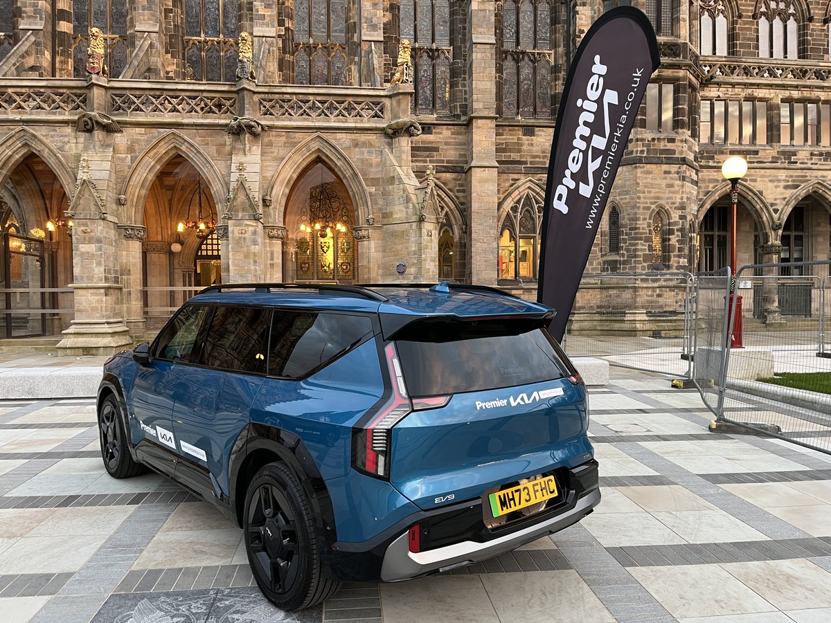 🌍 HAPPY EARTH DAY 🌍

Take a step towards a sustainable future with the eco-friendly Kia EV9 🚙⚡️

The perfect choice for a greener planet 🌿

@KiaUK 

#Kia #EV9 #KiaEV9 #EarthDay #happyEarthDay #electriccar #greenerplanet #PremierAutomotive #Dukinfield #Rochdale