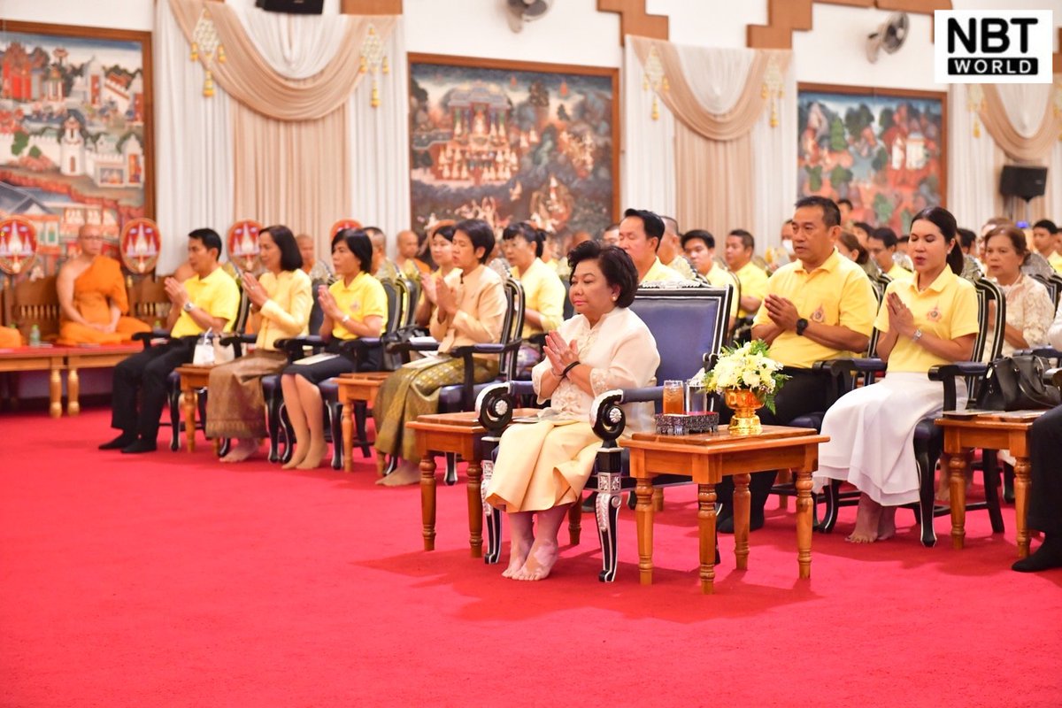 NBTWORLDNews's tweet photo. Minister Puangpetch led a prayer at Wat Phitchaya Yatikaram Worawihan, marking His Majesty the King's birthday.
See more: https://t.co/fW8KJuNgLB
#RoyalBirthday #ThaiMonarchy #BlessingCeremony #PublicDevotion #MonarchLoyalty https://t.co/PXv9ohQALd