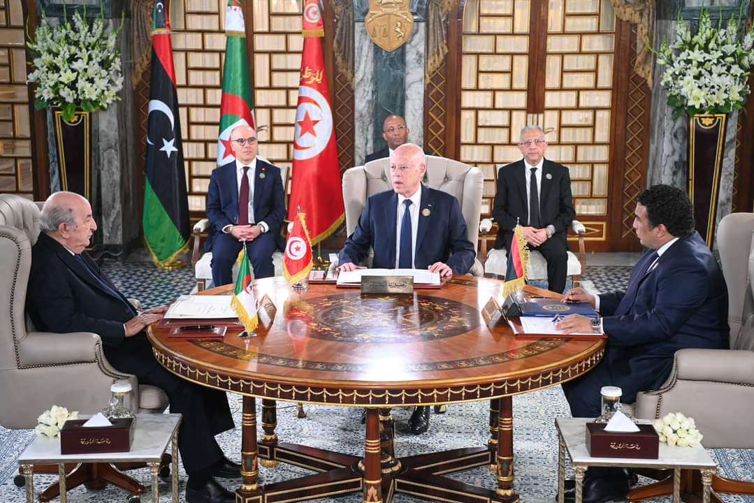 الاجتماع التشاوري الأوّل بين قادة البلدان الشقيقة الثلاثة تونس والجزائر وليبيا. #TnPR