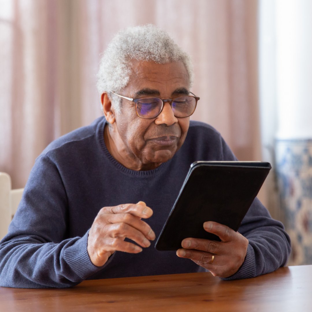 Staying socially active is key for seniors' well-being! Studies reveal it reduces depression & cognitive decline. 

With SensorsCall, caregivers keep loved ones connected, even remotely. Discover how tech transforms senior care! 💬 

#SensorsCall #SeniorCare #ElderlyHealth