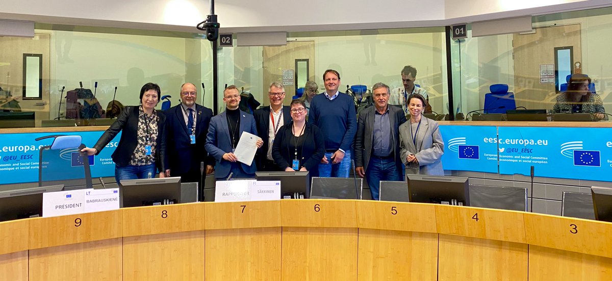 Important step in preparing the @EU_EESC opinion on the 2040 Climate target: our final study group meeting. Many thanks to members for contributions during the process and in the debate. Homework to do before the adoption of the opinion in @EESC_NAT and May plenary.