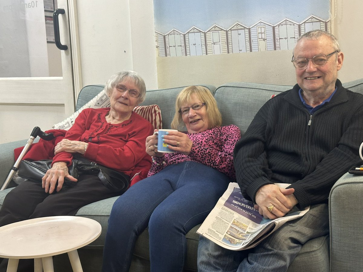 The start of another week in the Folk Like Us Hub. Here’s three of our lovely members who enjoyed a cuppa and chat earlier today. If you’re over 55 and are experiencing isolation and loneliness then come and join us Monday-Fri, 10-2 @savs_southend @TNLComFund