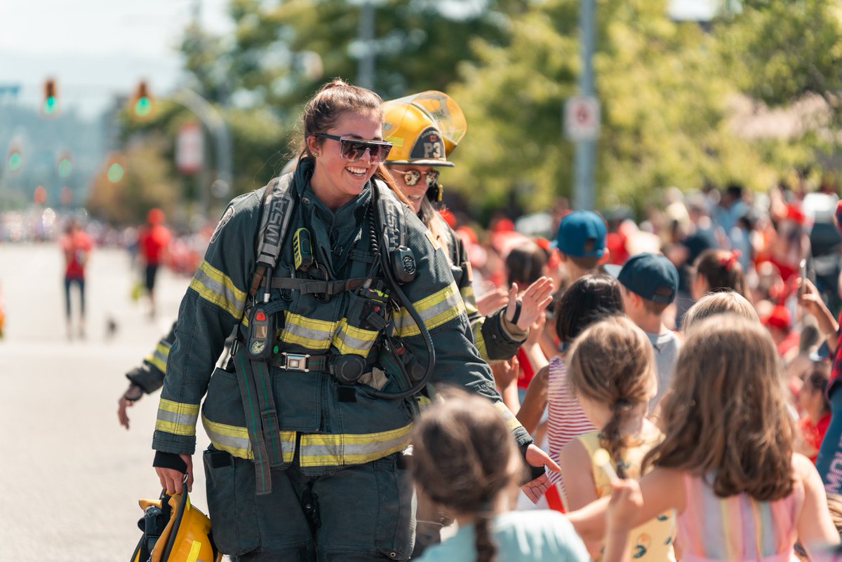 Are you looking for an opportunity to serve your community and learn life-saving skills? We're recruiting paid-on-call firefighters to join the Abbotsford Fire Rescue Service! 👉 Visit abbotsford.ca/careers for more information.