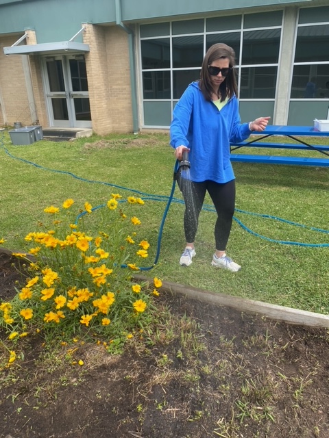 Happy #EarthDay! First Graders celebrated by planting the seedlings they have been growing in 'space conditions', creating and planting seed packets, and cleaning up the playground! 🌎#STEM @PCS_STEM