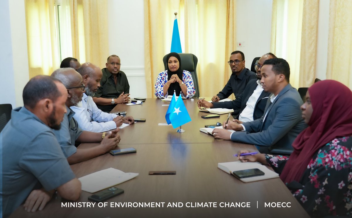 Today, we had a productive meeting with the Chamber of Commerce & Industry and Plastic bag manufacturers! We discussed the implementing of the single-use plastic bags ban & exploring eco-friendly alternatives. We all know plastic is a major environmental issue. Acknowledging