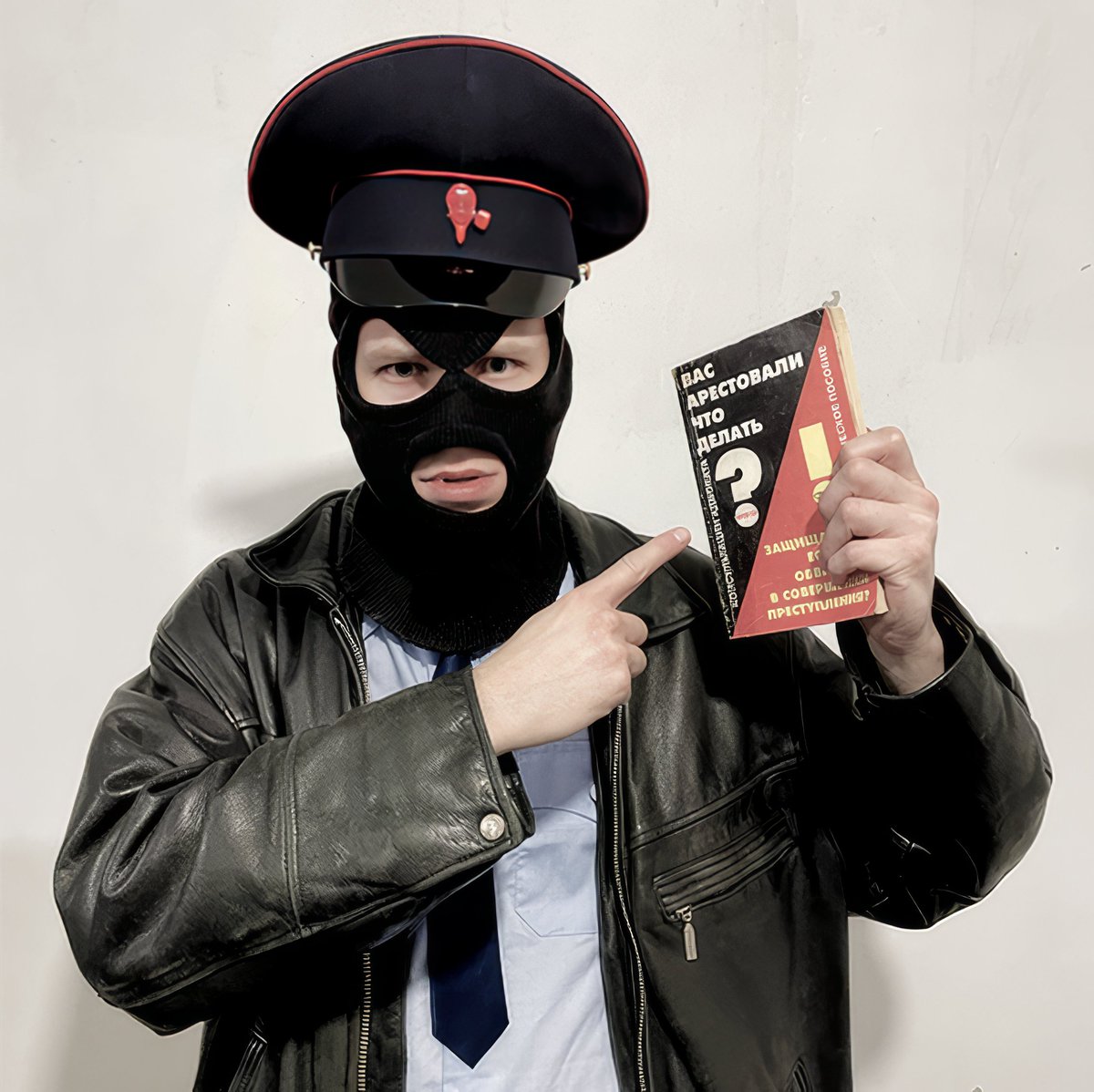 INSTRUCTIONS FOR NOT BEING CAUGHT

1) BE SUBSCRIBED TO @MURBEATS
2) LOVE BASS
3) BE READY
4) FOR
5) THE RELEASE OF TWO TRACKS PERFORMED BY OPERATIVES FROM THE DEPARTMENT OF COMBATING BAD TASTE AND SILLY MUSIC ON @MAKORECORDS