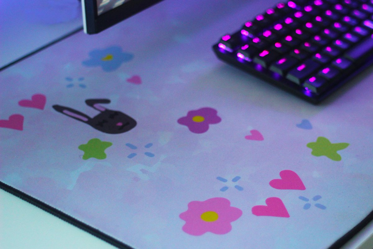 NaeemoSupremo's tweet photo. the cutest mousepad to ever exist 🥺
thank you @rushkagg, @thejesshinds & @nibbleafrica for the cutest prize 💜
thank you @_PandaTi_ for designing such a cute mousepad 💜 im obsessed.
#ACGElle 🎀 https://t.co/qIISUbDbUJ