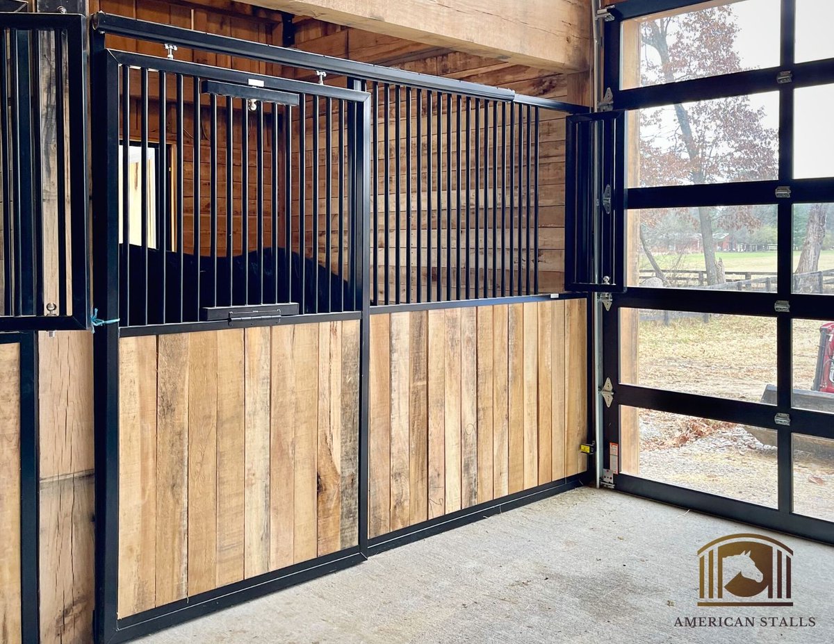 Our Sliding Stall Fronts are custom-built to meet your needs 🐴 These Stalls feature a hinged fold-down Yoke that allows your horses to socialize. They also feature Grilled Feed Doors for hassle-free feeding. Learn more at americanstalls.com/pages/sliding-…