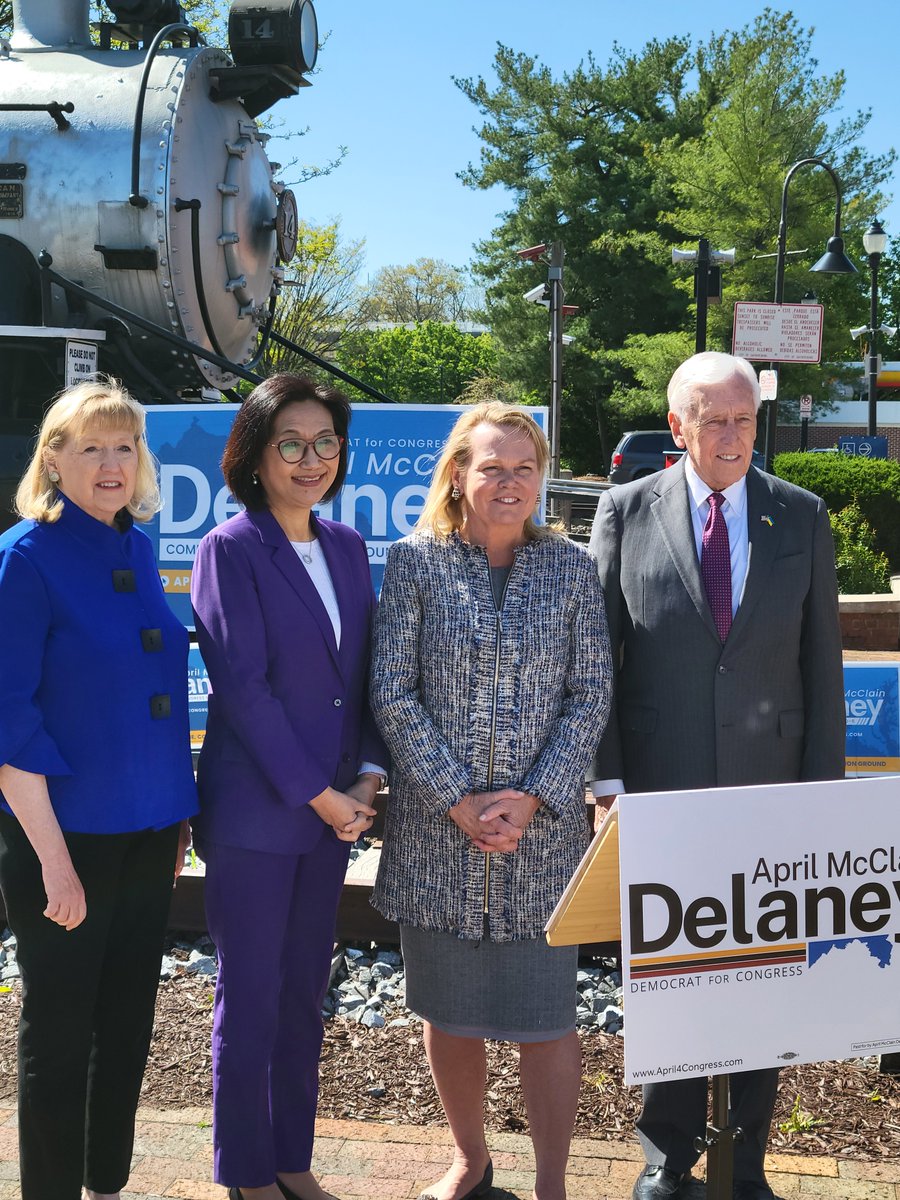 @StenyHoyer, @JanGardnerExec, and @LilyQiMaryland all announced their endorsement for @April4Congress this morning.  There is a reason these great Americans are supporting April.  Our democracy is at risk and no one is more qualified to keep Maryland's 6th District blue.