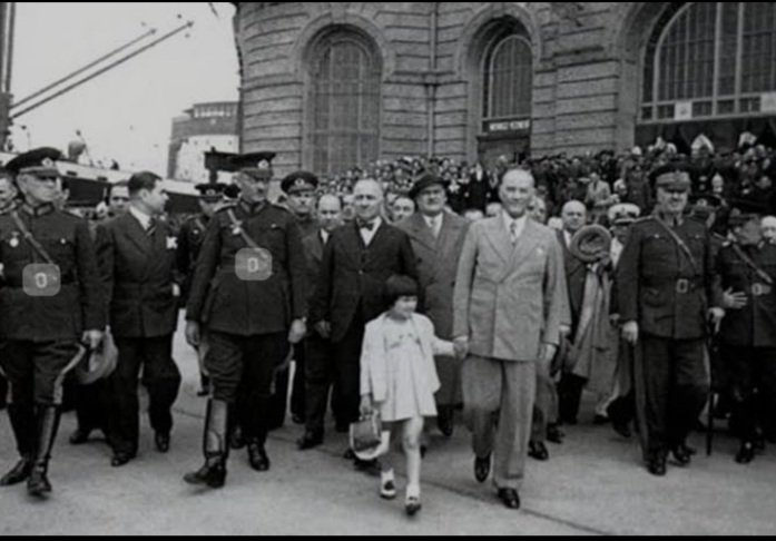 'Çocuklar geleceğimizin güvencesi, yaşama sevincimizdir. Bugünün çocuğunu, yarının büyüğü olarak yetiştirmek hepimizin insanlık görevidir.' Mustafa Kemal Atatürk Bakınız protokolde en önde kim var? #23NisanUlusalEgemenlikveÇocukBayramı