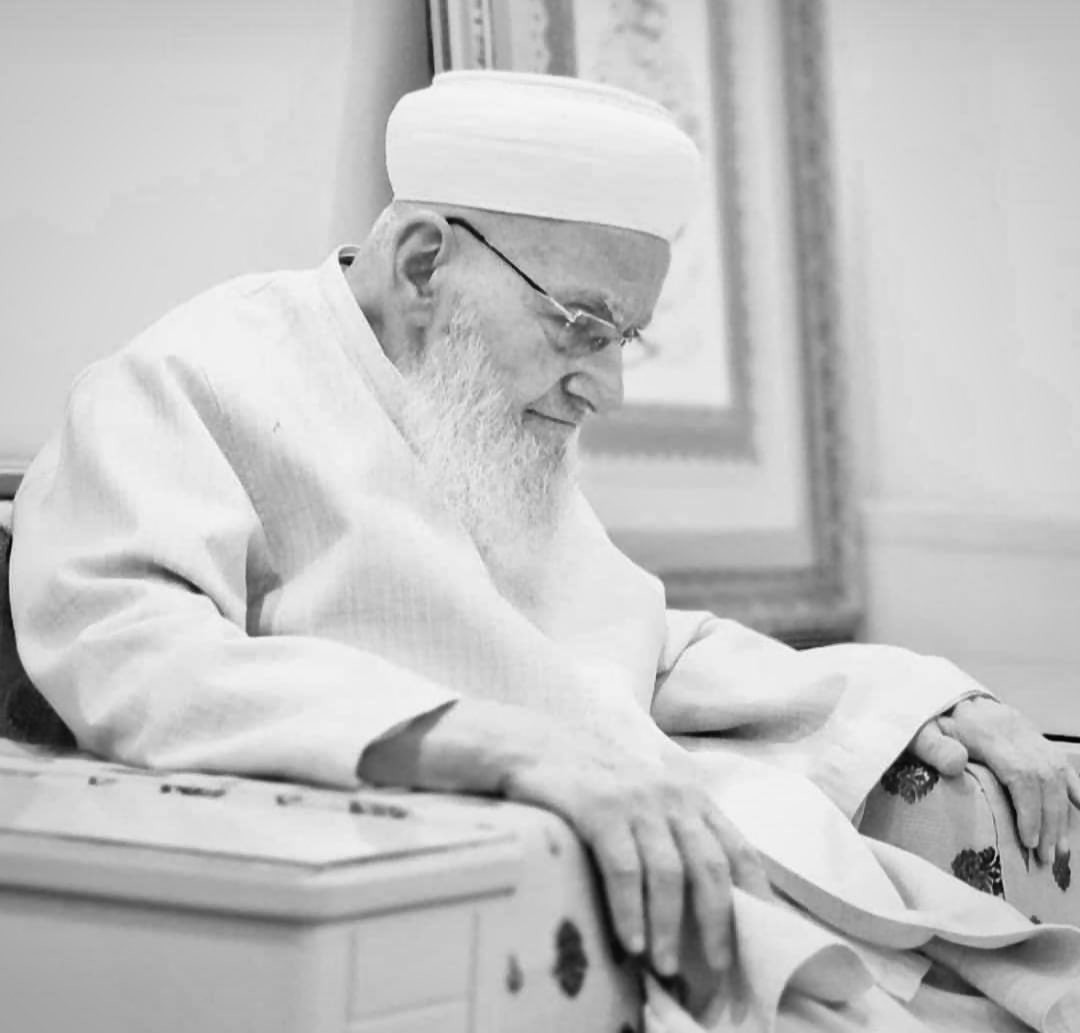 "Alimin ölümü, âlemin ölümü gibidir"