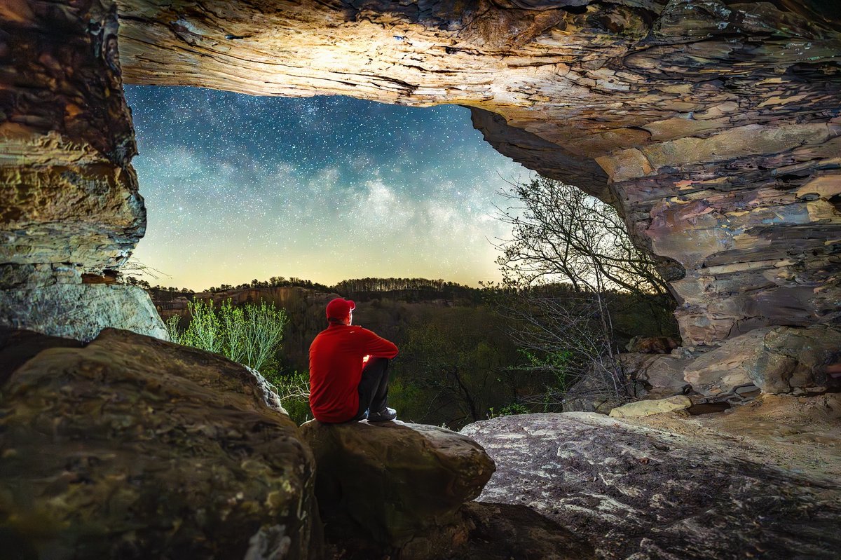 Happy #EarthDay! Let's all do our part to protect our planet's breathtaking beauty.🌎 Consider planning your next adventure in nature in #travelKY: bit.ly/45nfVNT 📸 Paul Schuhmann 📍 Double Arch in Red River Gorge (Powell County) #KeepAmericaBeautiful