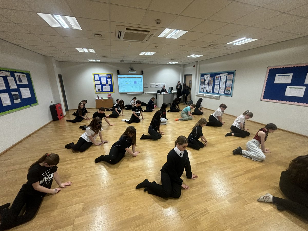 Performing Arts tweet media