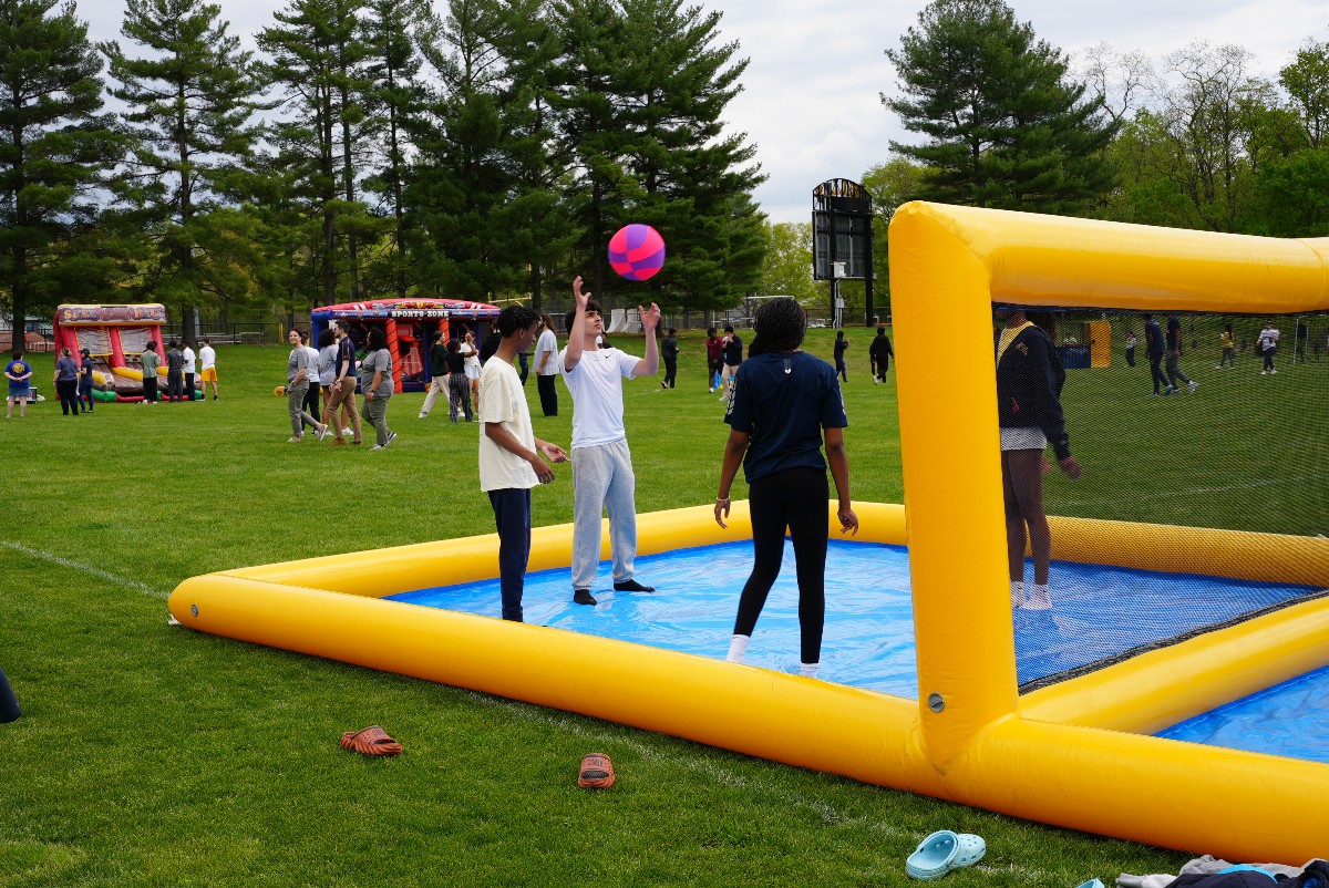 Last week, our campus turned into a carnival for the annual #BullisFunFest2024, where US students enjoyed fun activities. From the thrill of the giant warped wall and inflatable jousting to the laughter around the dunk tank, every moment was filled with joy. #BFF2024