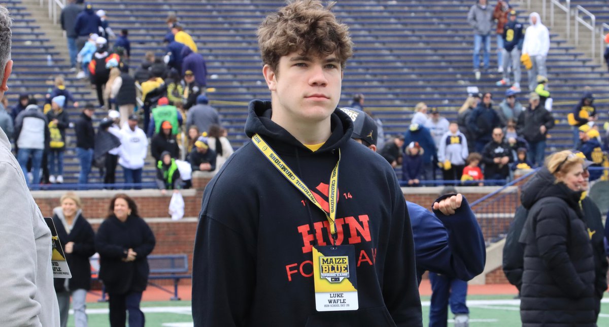 U-M, @UMichCoachEspo and @grant_newsome continue to impress Top100 EDGE and brother of #Michigan DL signee @OwenWafle, @WafleLuke even more after latest weekend experience (VIP) 'I like it more and more every time I go.' 247sports.com/college/michig…