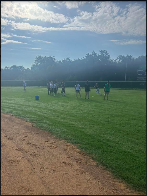 weststanlyhigh's tweet photo. WS softball will offer two weeks of camp: June 3rd-6th and June 24th-27th. Both camps will be from 8-11 am each day. Camps are open for anyone of school age (K-8).
Questions, please contact Emily Smith at emily.h.smith@stanlycountyschools.org.  To register
https://t.co/jeXVFp5cQS https://t.co/MDsXjKxpch