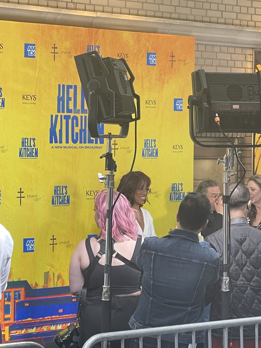 @HellsKitchenBwy is officially open! Had the pleasure of seeing this during previews and really enjoyed it. I can tell @aliciakeys put some labor and love to this project. Looking forward to seeing this one again on Broadway. #hellskitchenbway #aliciakeys #broadway