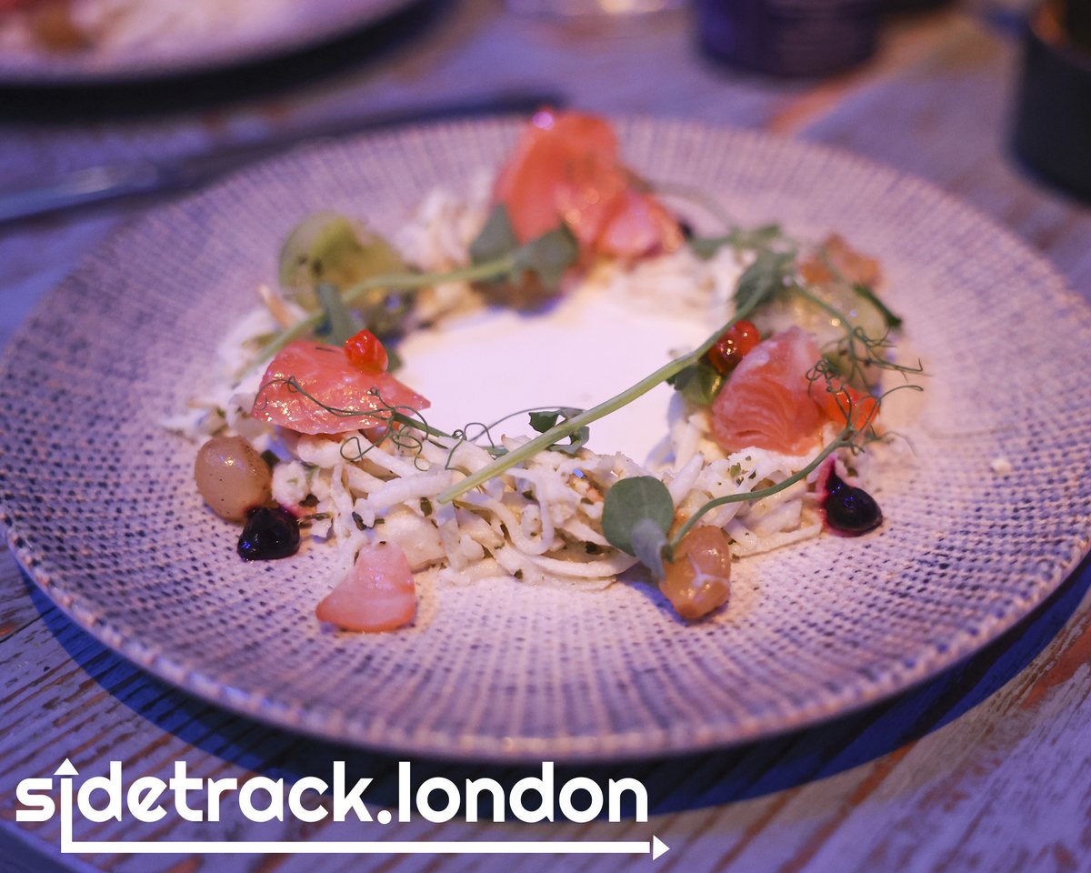 sidetrack.london (@sidetracklondon) on Twitter photo 🍽#Eat: Aquavit & Dill Cured Salmon with celeriac & apple remoulade, caramelised pearl onions, fermented blueberry & griddled cucumber at @Gingerline: #TheGrandExpedition
<a href="/chloenelkin/">Chloé Nelkin Consulting</a> #gingerline #dinnertheatre #immersivedining #londonimmersivedining #food #foodspotting #london 🍽#Eat: Aquavit & Dill Cured Salmon with celeriac & apple remoulade, caramelised pearl onions, fermented blueberry & griddled cucumber at @Gingerline: #TheGrandExpedition
<a href="/chloenelkin/">Chloé Nelkin Consulting</a> #gingerline #dinnertheatre #immersivedining #londonimmersivedining #food #foodspotting #london