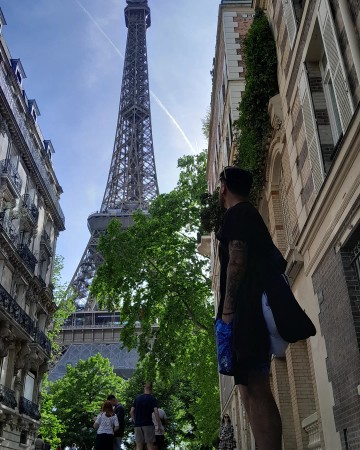 CrisToFerArayaF's tweet photo. nunca esta de mas recordar viajecitos #traveling #viajes #vuelos #Paris https://t.co/eTDcDTbEza
