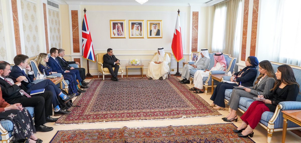سعادة وزير الخارجية يجتمع مع وزير الدولة لشؤون الشرق الأوسط وشمال أفريقيا وجنوب آسيا والأمم المتحدة بالمملكة المتحدة bit.ly/3w5ABhC