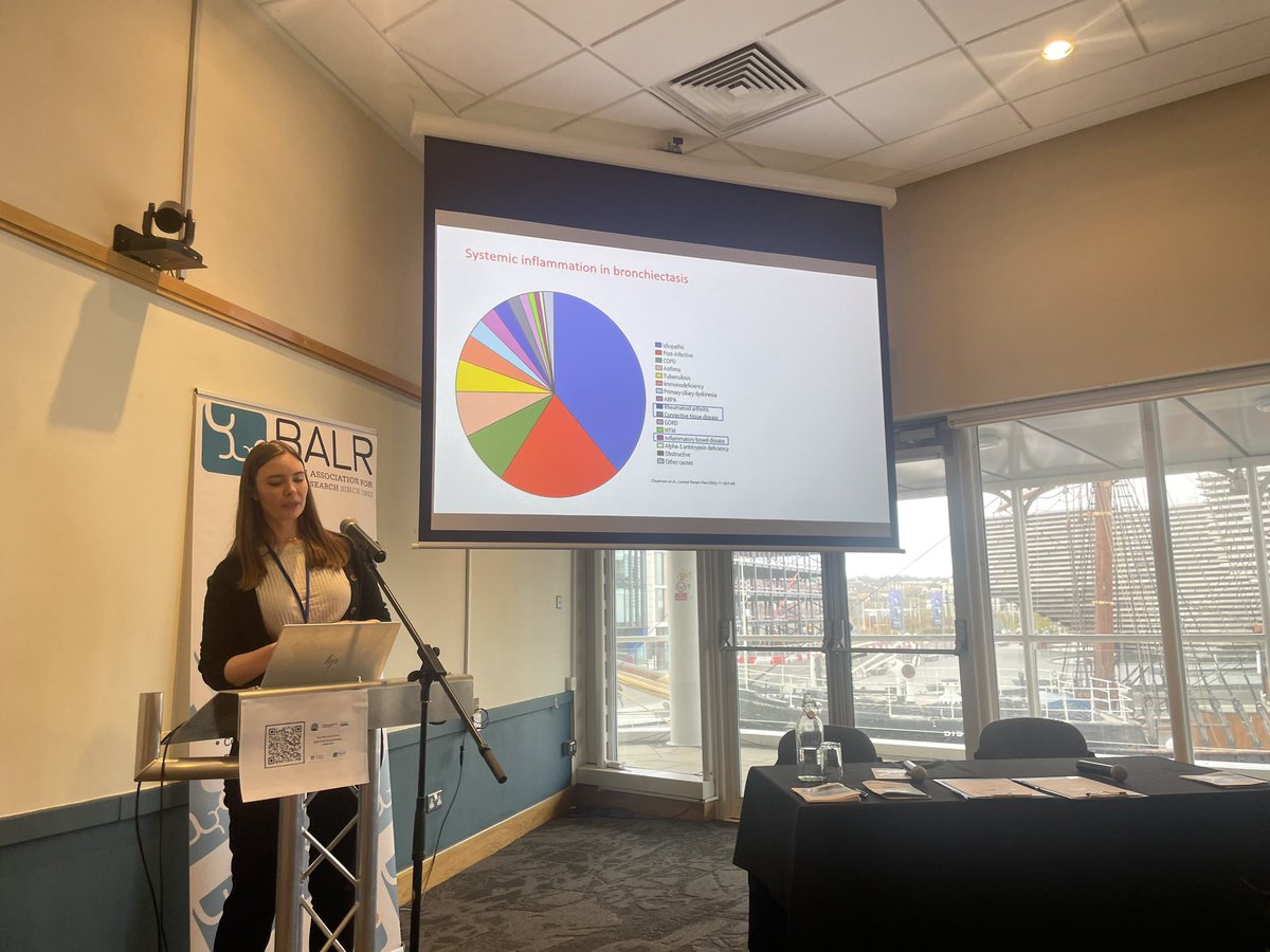 Next up @MereteLong is talking about peripheral blood transcriptomics in patients with bronchiectasis 
Exciting data from 335 patients from the pandemic European EMBARC study 
#BALR2024 
Patients with bronchiectasis show large differences compared to controls