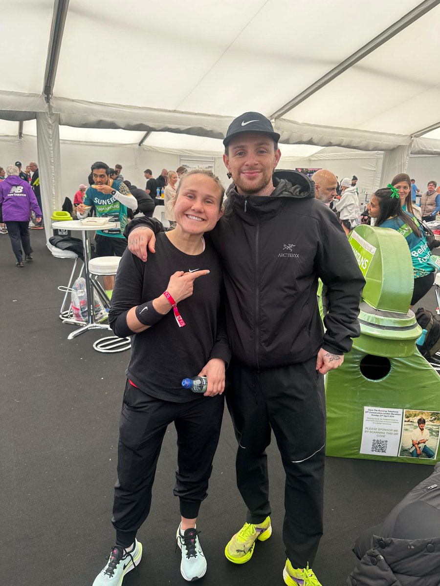 Unbelievable @londonmarathon, the crowds were unmatched. Honoured to run for @shelter, huge thanks for the donations! I then went straight to @wembleystadium for @Coventry_City vs @ManUtd what a game! Coventry dominated 2nd half. @emiratesfacup still a favourite. Top day! 🏃🏻⚽️🙌