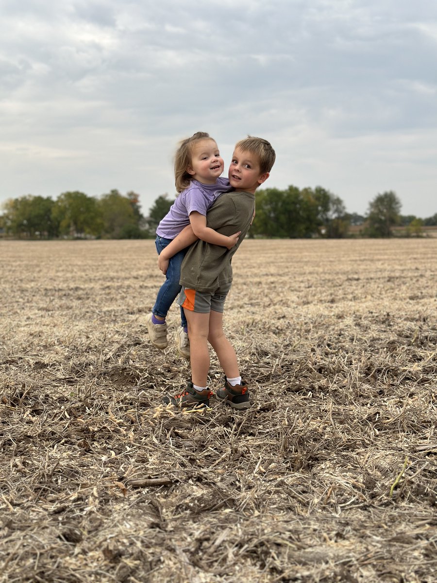 This week #FarmHER @marypatsass on row crop farming, raising a family, running a bus and being a voice for women in ag! 🌽🌽 🌽 NEW EP | TUES APRIL 23 | 9PM ET | @OfficialRFDTV More info: bit.ly/3QcIbOa Thanks to our sponsors! @Nationwide @Bayer @CinchJeans @claas