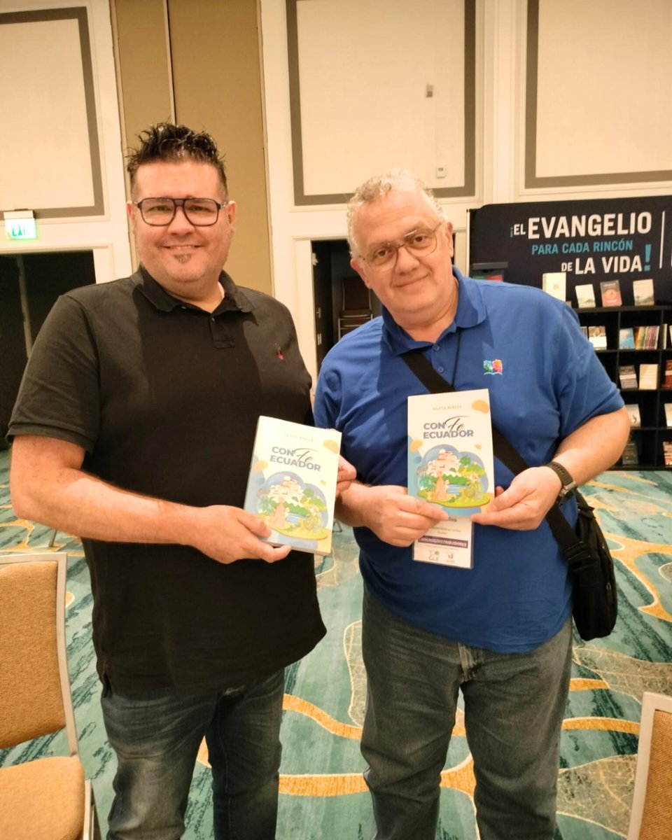 sdadbiblica's tweet photo. Sociedad Bíblica estuvo presente en encuentro SEPA (Asociación de Editoriales Evangélicas) que se celebró los pasados días en Miami.

¡Ha sido un bonito tiempo compartido con diferentes hermanos y compañeros!. 

#sociedadbiblica #sepa #encuentrosepa2024 @editorialunilit https://t.co/eaVBHYwNxN