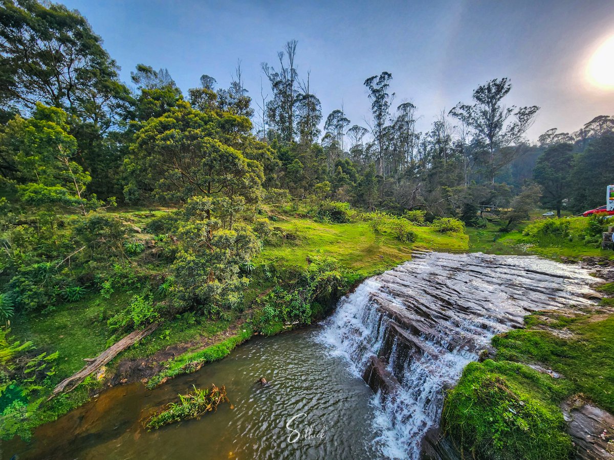 Captured the mesmerizing beauty of Liril Falls 🏞 in Kodaikanal, where lush greenery meets cascading waters, all in stunning detail with #GalaxyS22Ultra 🥰🥰🥰

#ShotOnSnapdragon #EarthDay 🌿

#SpringInBloom
#SithickPhotography
#withGalaxy #TeamGalaxy

@cristianoamon @donnymac…