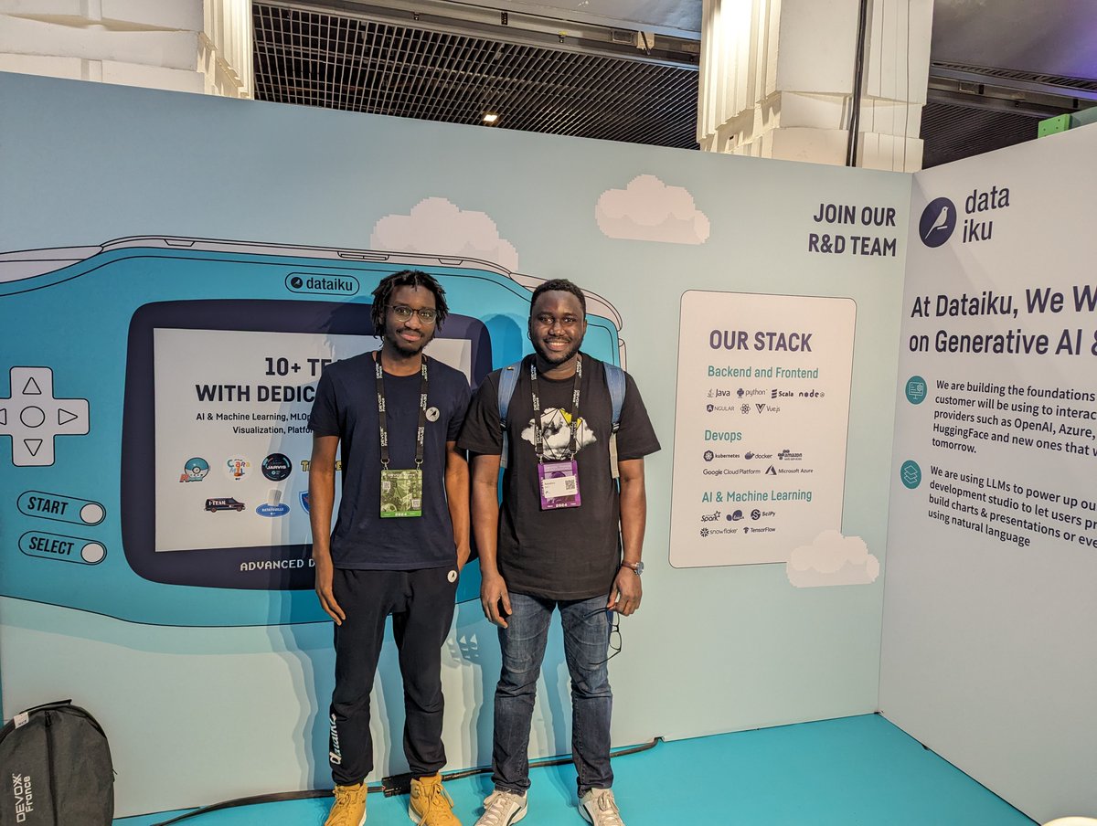 With my younger brother @SallsambaKG at @DevoxxFR last week. He's working for @dataiku and I hear that they are using Angular a lot.

It was his first time attending a Developer conference, but I'm already setting the goal to share the stage with him one day.