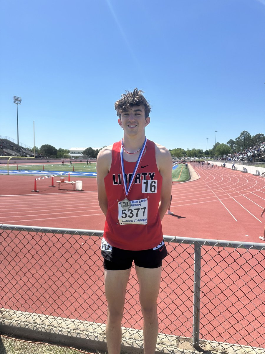 Running Redhawks tweet media