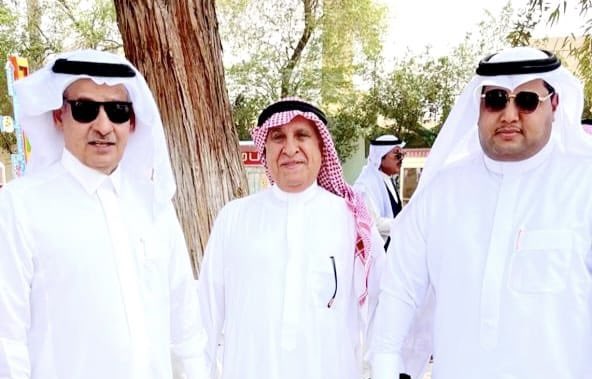 fahd541's tweet photo. #زمن_الخرج_الجميل 
#كشتة_المشتل 
أ. علي الدريهم : المناسبة تعد امتدادا وتربط مابين الماضي والحاضر . المشتل كان أيقونة تاريخية وتراثية وسياحية واجتماعية ورياضية وفنية ،  وكان مقصدا للزوار من الخرج وخارجها . مانراه اليوم من اجتماع في هذا المكان وإعادة إبرازه للواجهة ،  هو امتداد لرؤية المملكة 2030م للتنوع التراثي والسياحي والثقافي،  وافر الشكر والتقدير لجمعية التراث والثقافة بمحافظة الخرج ولزمن الخرج الجميل على الاستضافة والدعوة.