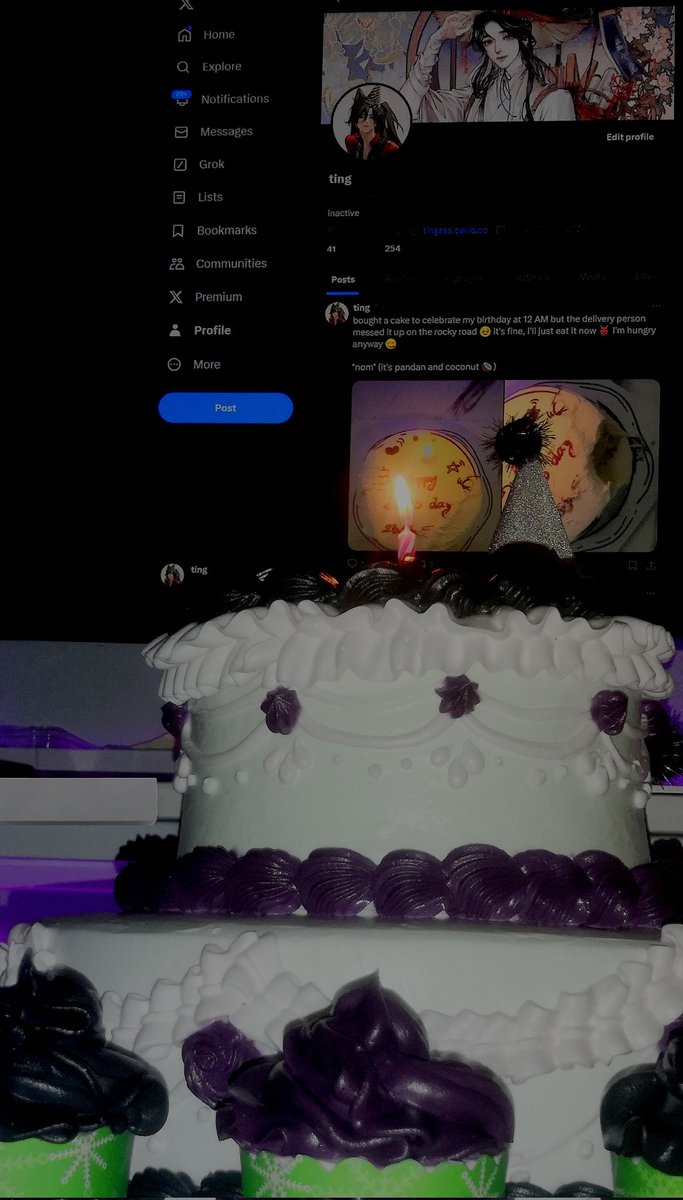 motingg_'s tweet photo. balloons day 🥳 ft my real cake 🥹 https://t.co/rXgGafBamf