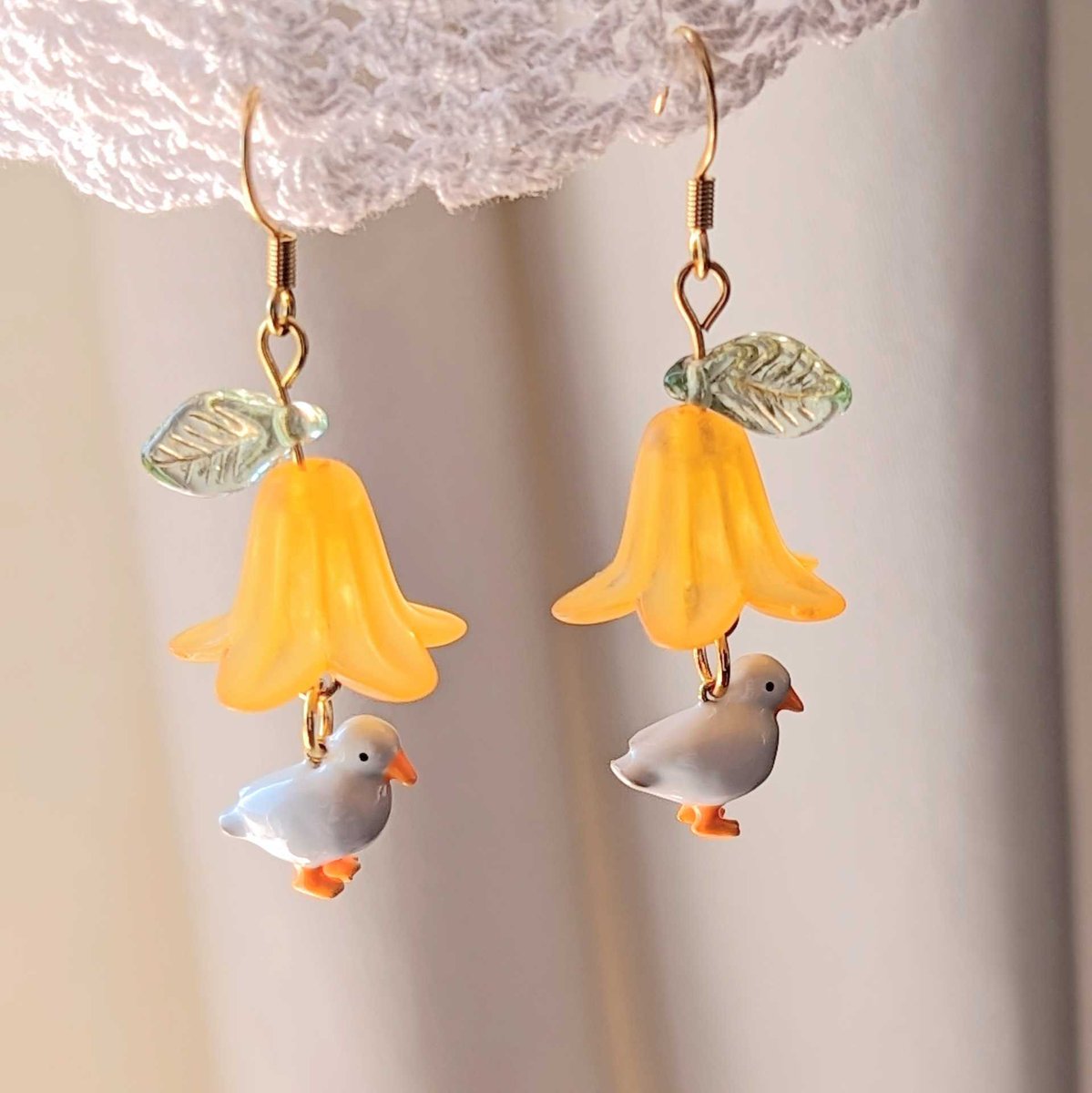Flower Duck Earrings 💐🍃