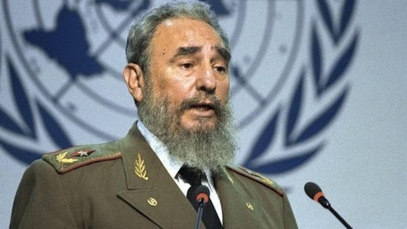 En el #DíaMundialDeLaTierra 🌎: Apuntes del contundente mensaje de #Fidel sobre el Medio Ambiente en 1992:

1️⃣ Una importante especie biológica está en riesgo de desaparecer por la rápida y progresiva liquidación de sus condiciones naturales de vida: el hombre.