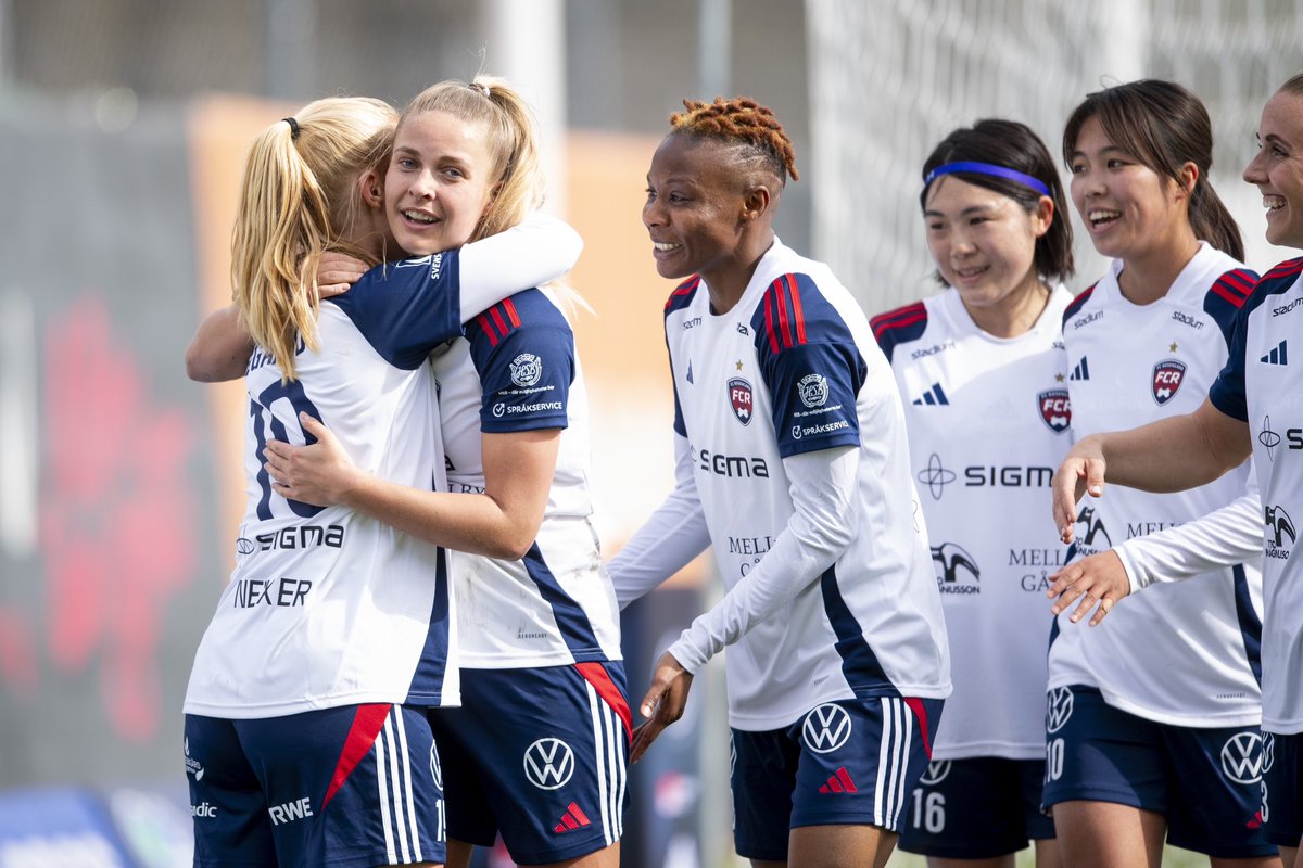 ayinde_halimatu's tweet photo. Great performance from the entire team yesterday!!
Let’s continue with the momentum 🔥❤️💙#fcrosengård #HA18 https://t.co/QFPfGkmTJj