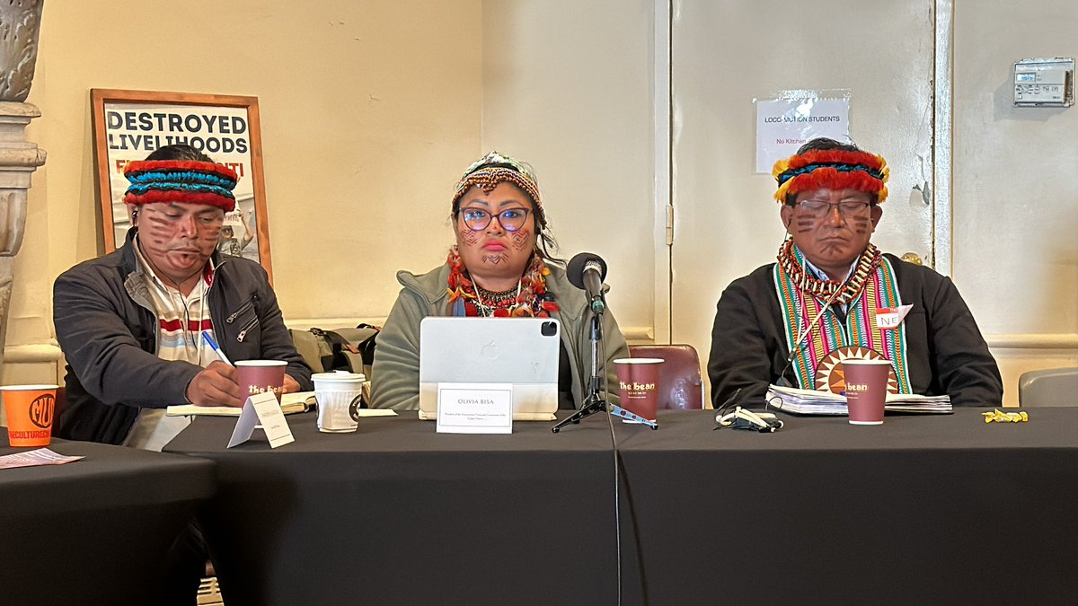 Indigenous leaders frm Peru at #PeopleVsCiti today. Olivia Bisa of the Chapra with Senar Irar of the Achuar & Neil Encinas of the Wampís peoples call on Citi to end financial support for PetroPeru for its contamination of their territories. Support here: amazonwatch.org/take-action/st…