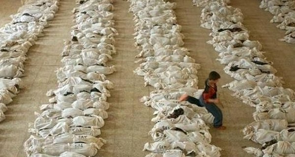 @angeloinchina @Sgherwash Victims of the Syrian regime's sarin gas bombing of the town of Ghouta, near Damascus, the majority of the victims are children. 2013