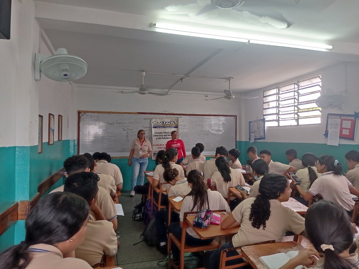 Por instrucciones del alcalde @JCbetancourt72 nuestro equipo dicto taller sobre Valores, Deberes y derechos, Acoso Estudiantil o Bullying y Responsabilidad Penal en la U.E San José Obrero de 1° a 5° año...@apuertocabello @MaDanielaDiaz31 @rafaellacava10