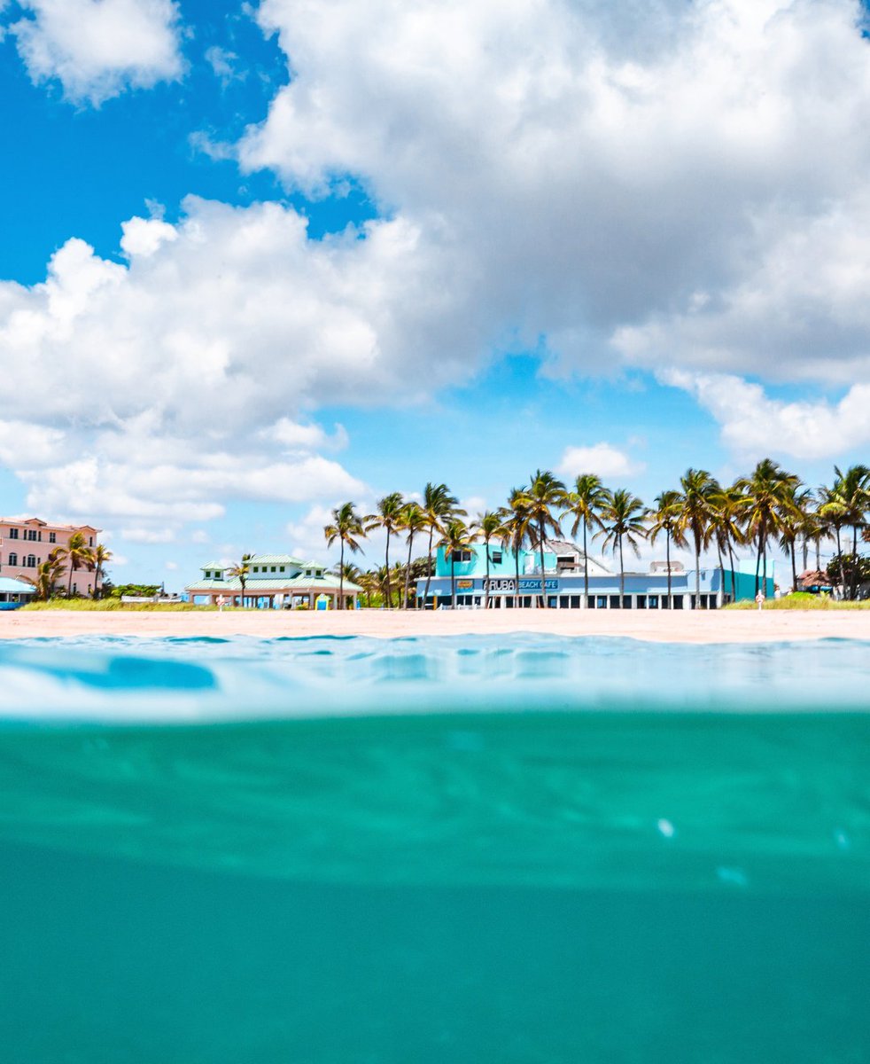 Catch us by the sea and under the sun. ☀️ This coastal town is just 1.5 square miles of pure paradise. 📍: Lauderdale-By-The-Sea #visitlauderdale #lauderdalebythesea #floridabeaches