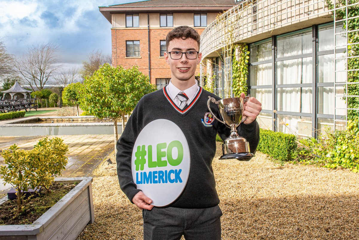 Well done to 3rd year @colaiste ICE student Tadhg Purcell of TP Decals who spoke so well on the Limerick Today Show on @Live95Limerick.Tadhg will represent Coláiste Chiaráin and Limerick in the Intermediate Category of @StudentEntProg National Finals in Mullingar next month💡
