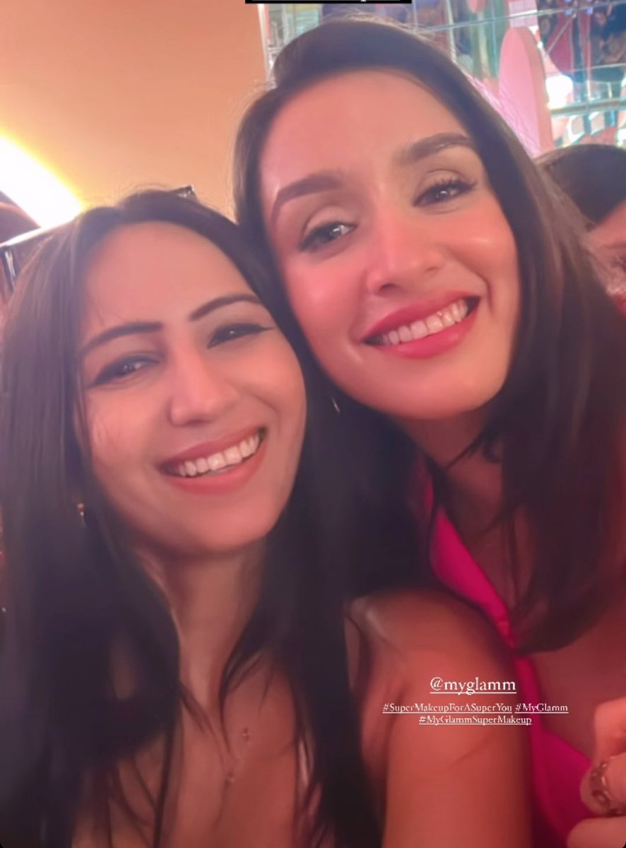here4shraddha's tweet photo. @aishutanna Instagram story update.
Ft. @shraddhakapoor
#Shraddhakapoor #Shraddhagems #Shraddha #myglamm #Glamm #Hereforshraddha https://t.co/lWx0KrwR9U