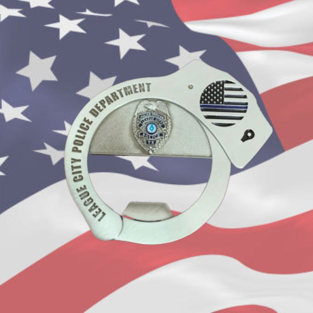 What started in the Military units over 100 years ago is now used around the world by 1st responders, special forces, police, sheriffs and municipalities as a show of camaraderie, inclusion, and for a job well done. 

hero-industries.com/challenge-coin…

#ChallengeCoins #LawEnforcement