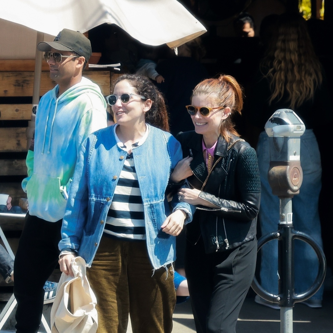 Kate Mara Spotted in Los Angeles

More images at: gawby.com/photos/248108

#KateMara #GAWBY