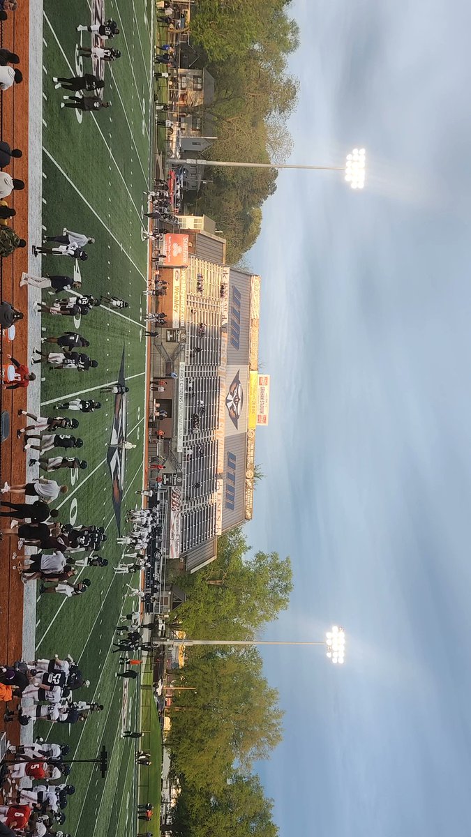 Thank you @Coach_JSimpson @CoachSantana_  and @UTM_FOOTBALL for the hospitality. Amazing campus, spring game, and beautiful area! #MartinMade @Coach_Brech @CoachWill850 @Niceville_FB @FLCoachT @PrepRedzoneFL @larryblustein @Dwight_XOS