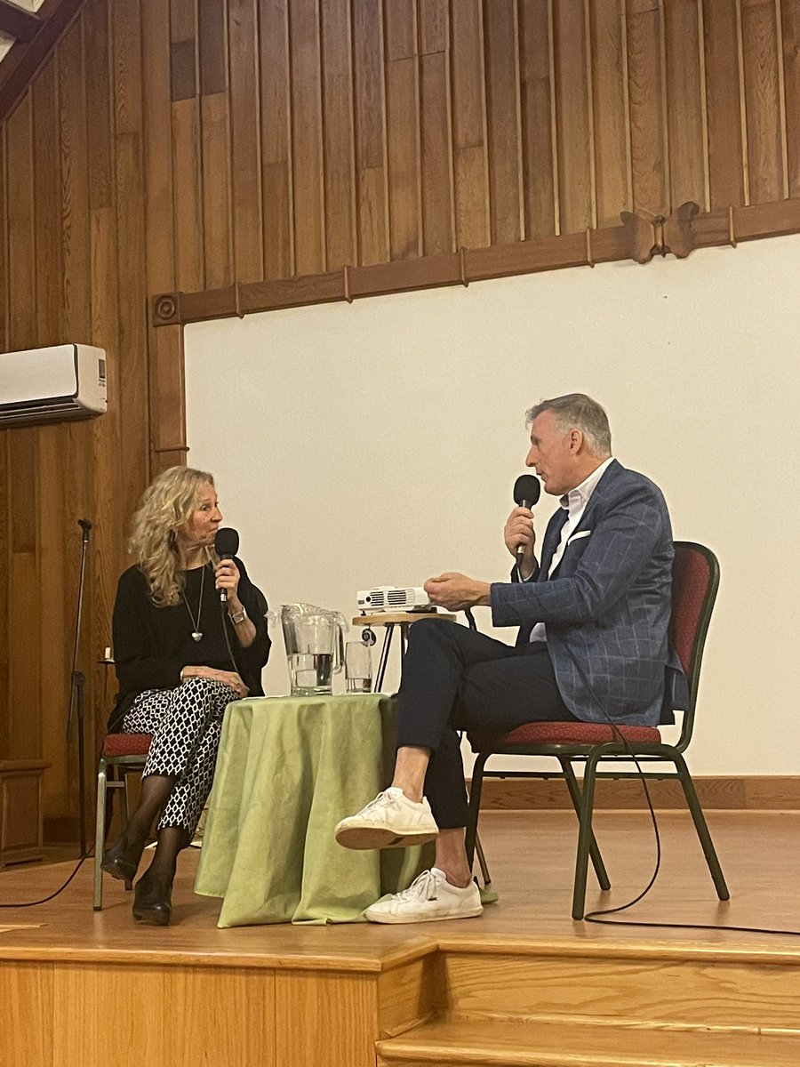 Causerie avec @MaximeBernier a Saint-Adèle dans les Laurentides. Beaucoup de personnes se sont déplacé pour l’occasion, le combat pour le gros bon sens continue au Québec ! 

#PPC #Quebec