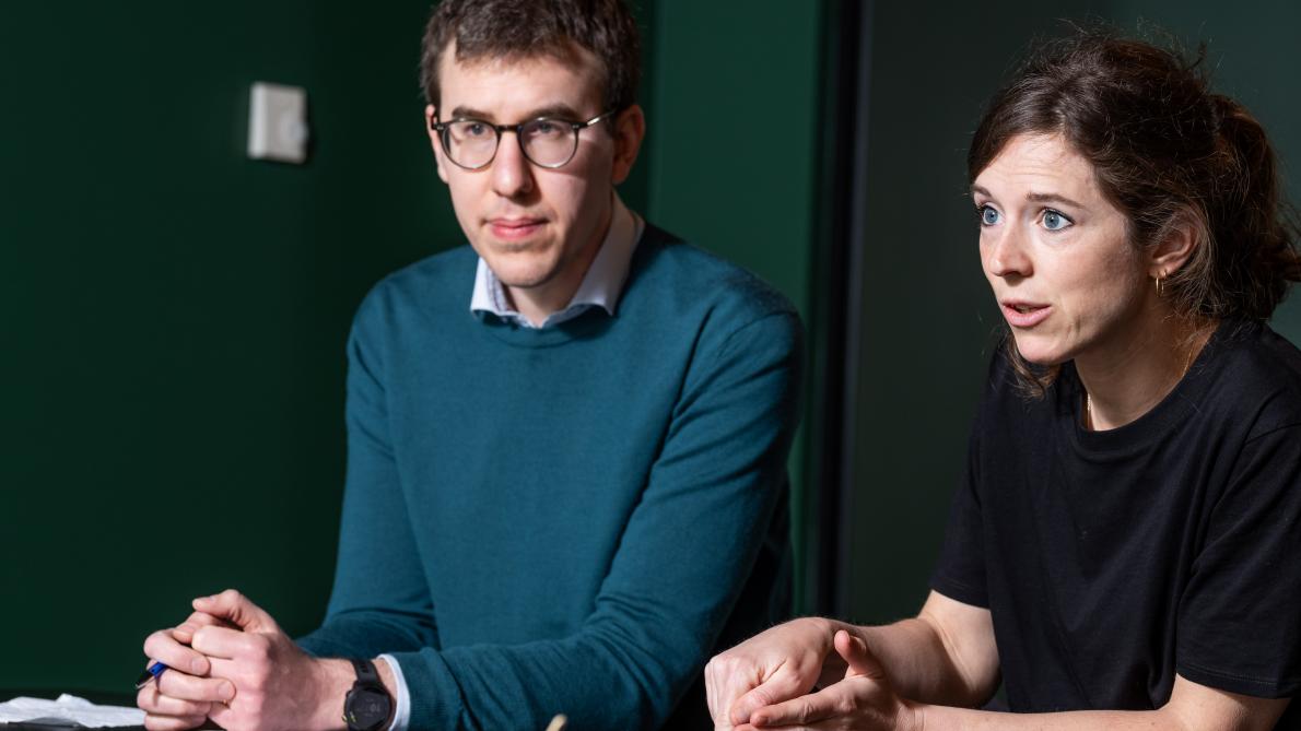 politiclub's tweet photo. Céline Romainville (UCL) et Emmanuel Slautsky (ULB) : « Il faut oser ouvrir grand le débat constitutionnel » https://t.co/K6MiGfXzm6 https://t.co/rva1QMDWPy